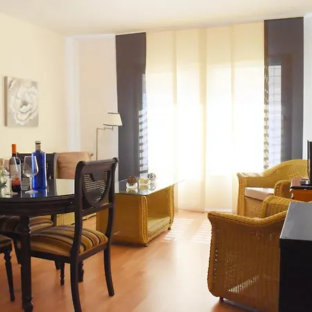 Encina's Home: Bonito De Dos Cerca Del Centro Historico